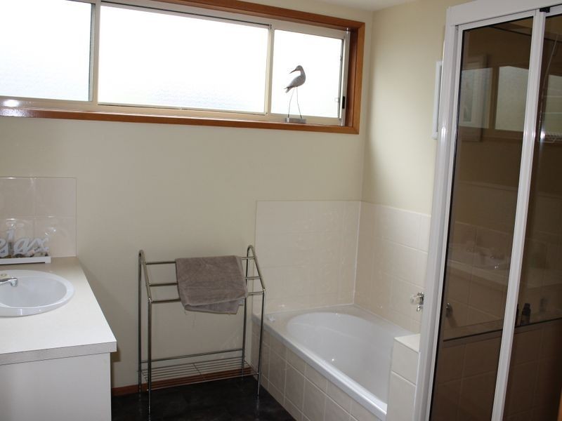 3 Alwyn Court, Inverloch VIC 3996