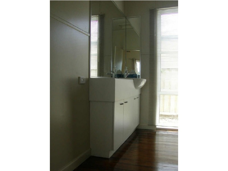 6 Russell Street, Inverloch VIC 3996