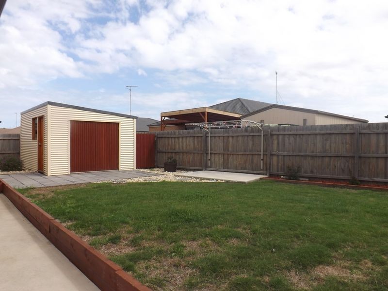 13 Honeyeater Circuit, Inverloch VIC 3996