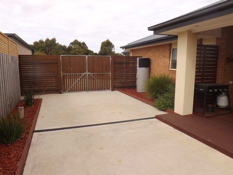 13 Honeyeater Circuit, Inverloch VIC 3996