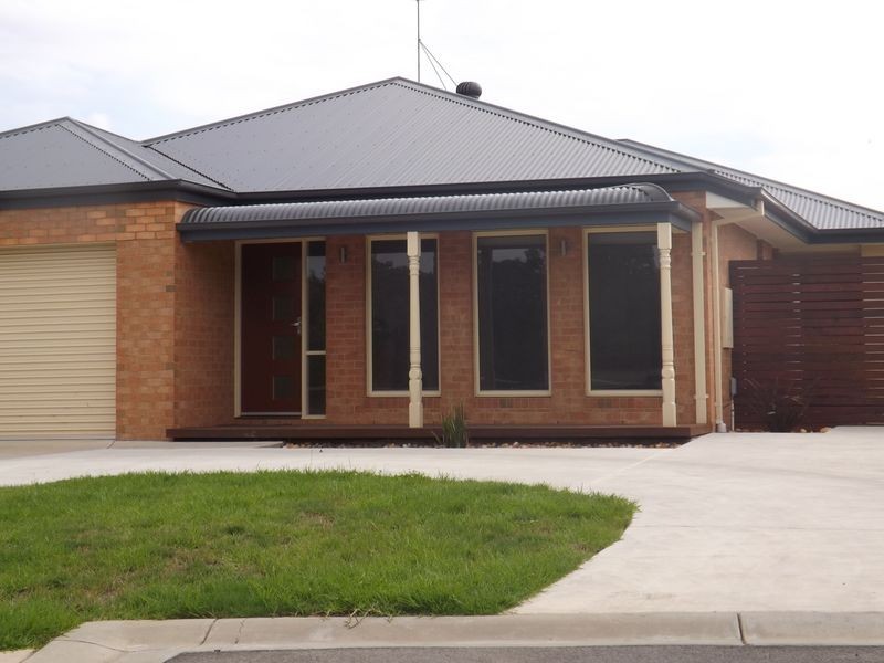 13 Honeyeater Circuit, Inverloch VIC 3996