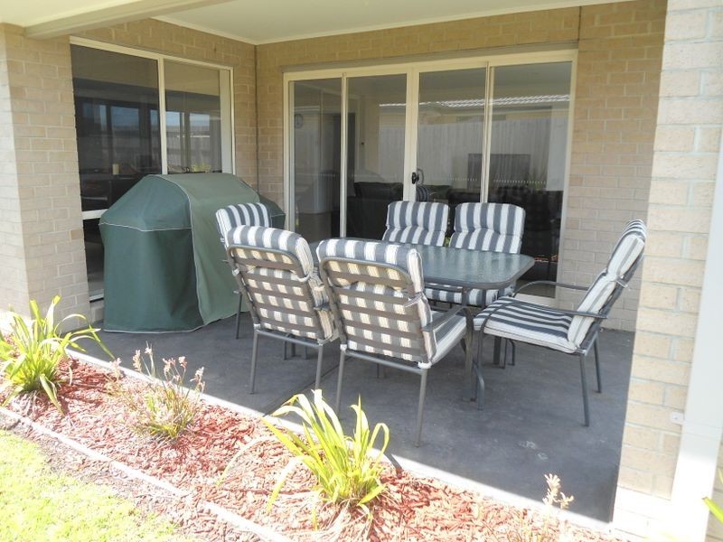 17 Oceanic Drive, Inverloch VIC 3996