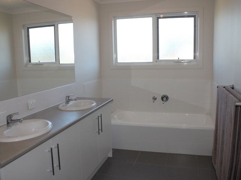 5 Regatta Place, Inverloch VIC 3996