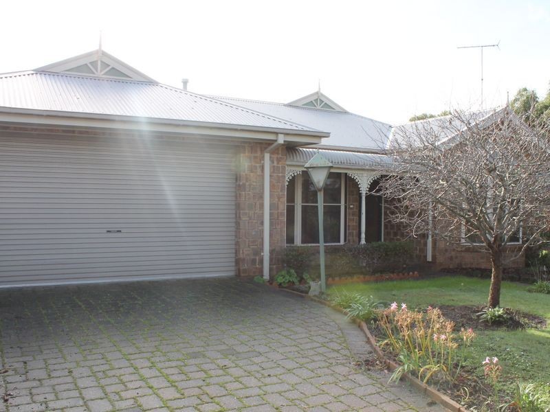 101 Bayview Ave, Inverloch VIC 3996