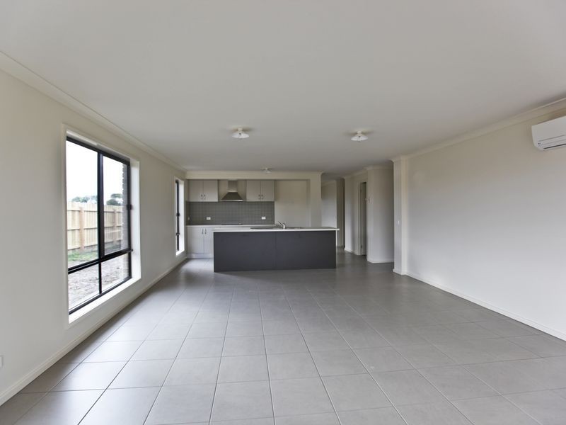 8 Somerset Place, Inverloch VIC 3996