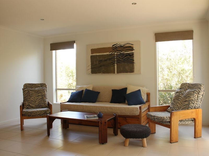17 Melaleuca Mews, Inverloch VIC 3996