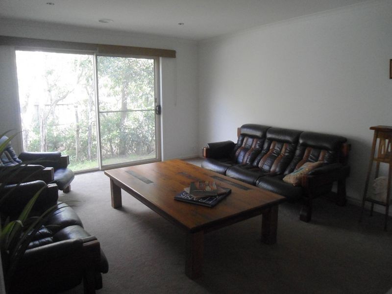 17 Melaleuca Mews, Inverloch VIC 3996