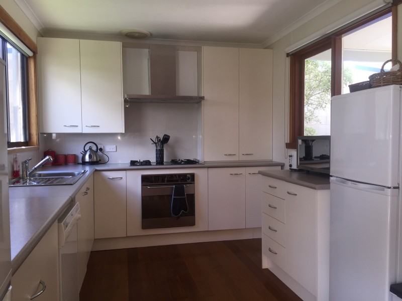 25 Lohr Avenue, Inverloch VIC 3996
