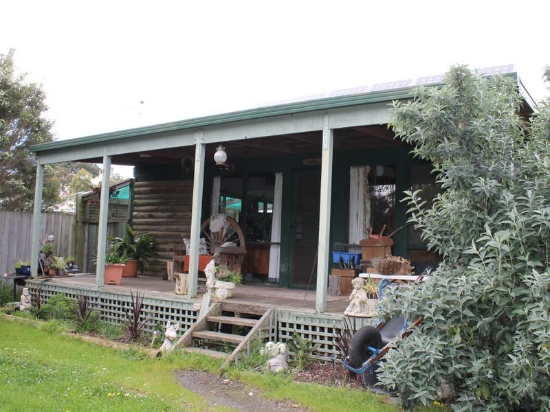 75 Wonthaggi Road, Inverloch VIC 3996