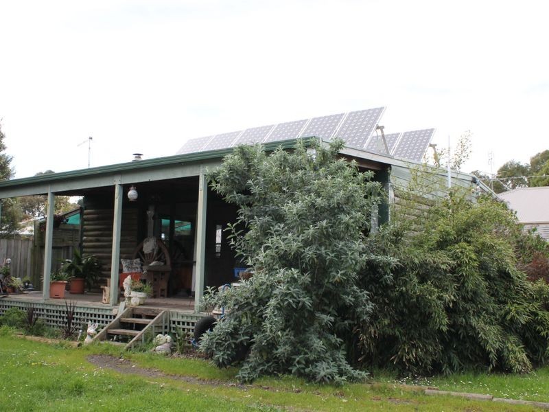 75 Wonthaggi Road, Inverloch VIC 3996