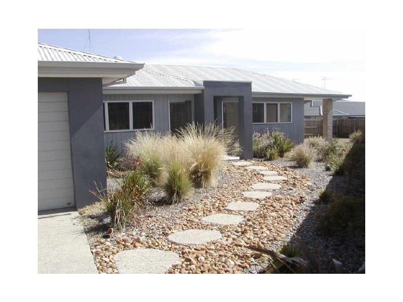 54 Tamara Cres, Inverloch VIC 3996