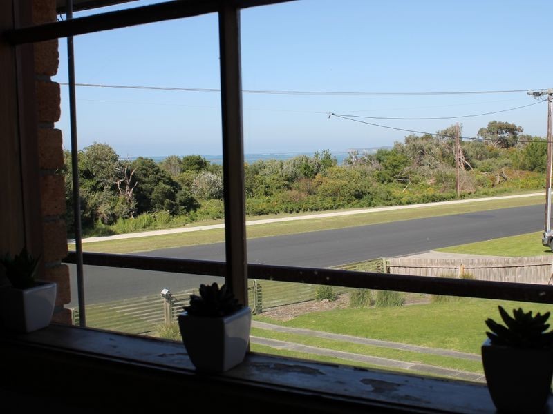 71 The Esplanade, Inverloch VIC 3996