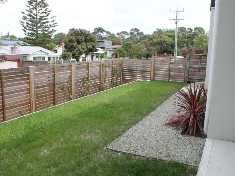 1/7 Scarborough Street, Inverloch VIC 3996
