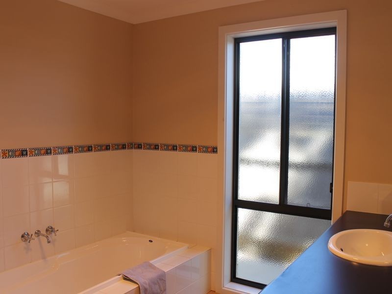 56 Woodland Heath Drive, Inverloch VIC 3996