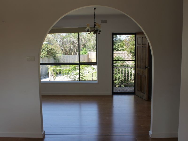 75 Sandymount Avenue, Inverloch VIC 3996