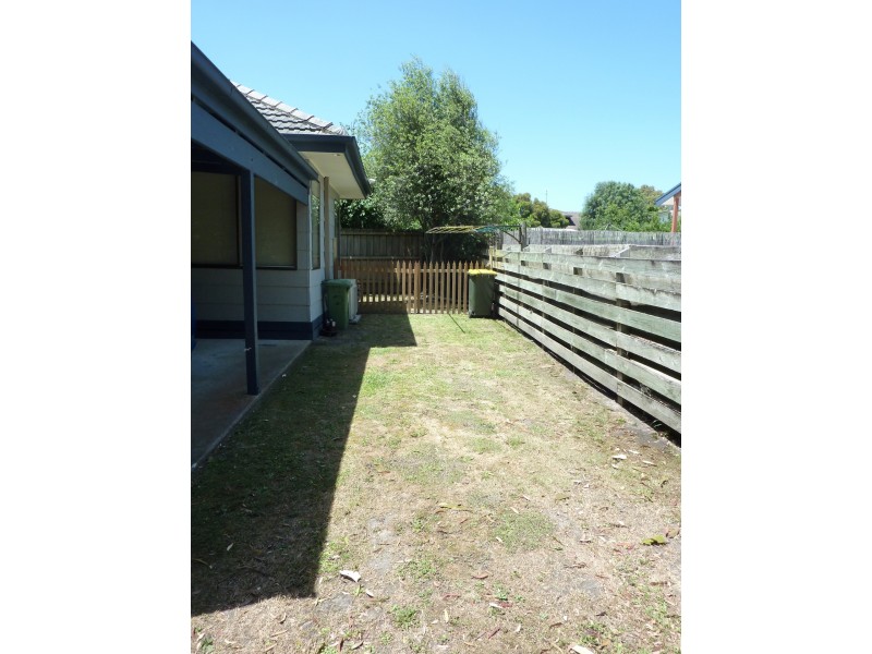 2/36 Powlett Street, Inverloch VIC 3996