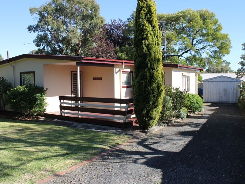 13 Wilson Avenue, Inverloch VIC 3996
