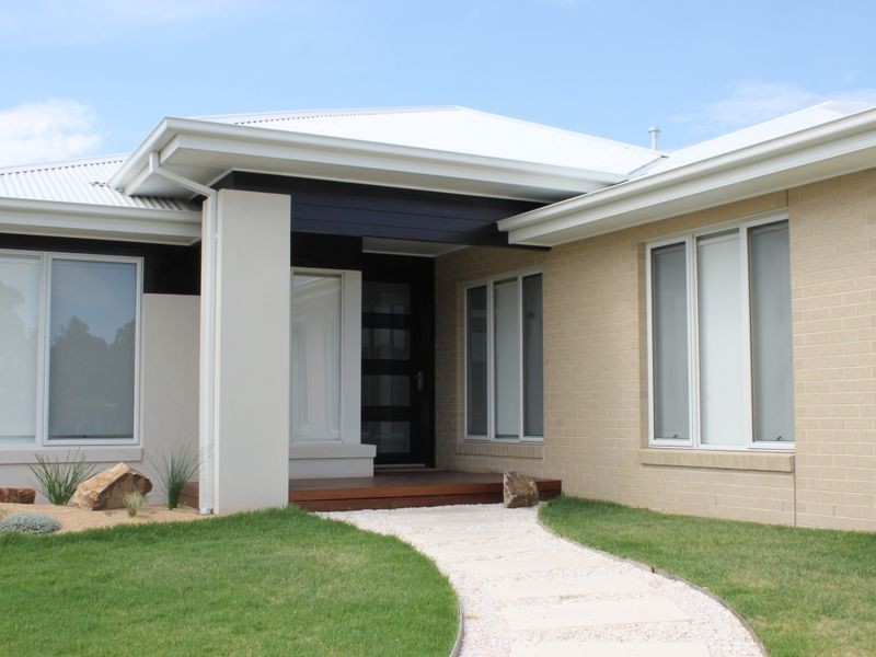30 Paperbark Place, Inverloch VIC 3996