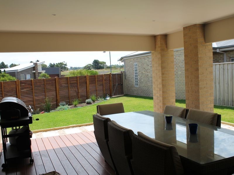 30 Paperbark Place, Inverloch VIC 3996