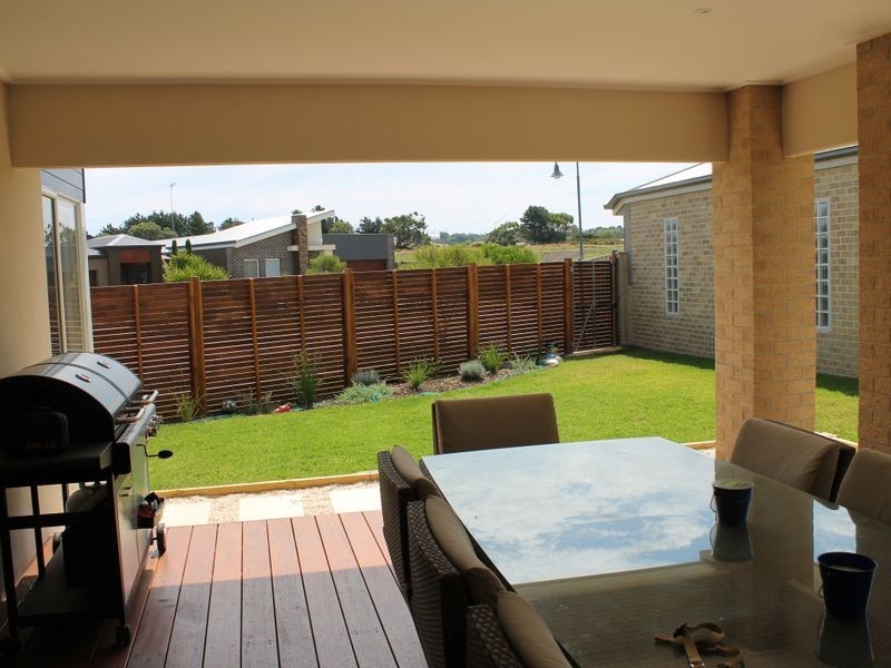 30 Paperbark Place, Inverloch VIC 3996