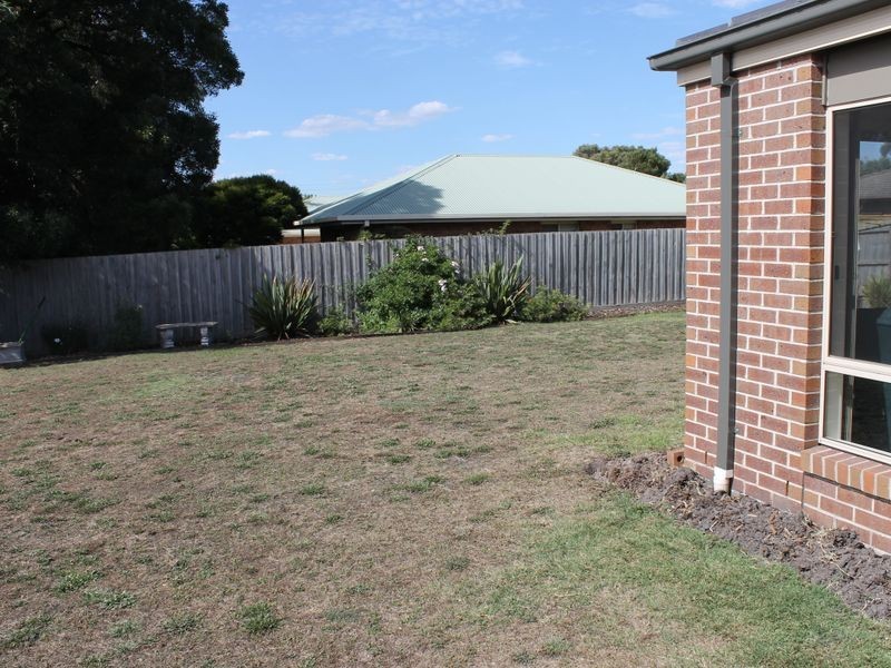 8 Messmate Terrace, Inverloch VIC 3996