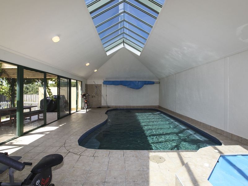 24a Bayview Avenue, Inverloch VIC 3996