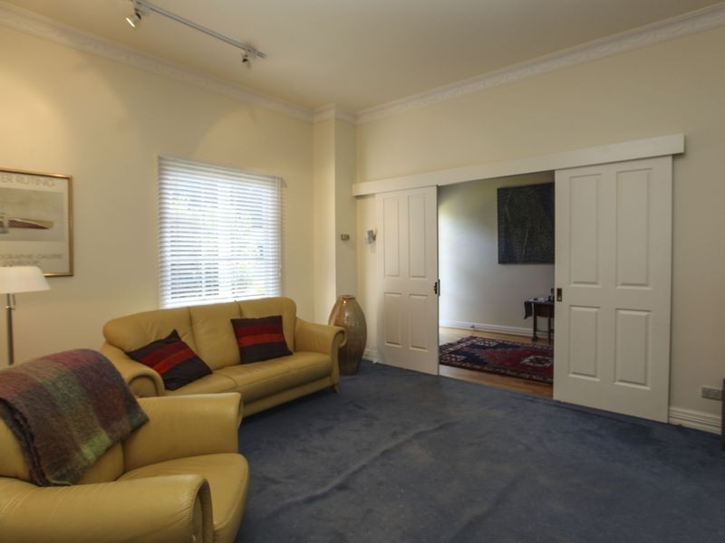24a Bayview Avenue, Inverloch VIC 3996