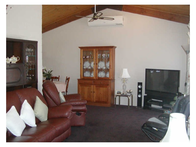 28 Powlett Street, Inverloch VIC 3996