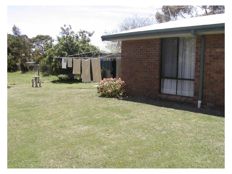 28 Powlett Street, Inverloch VIC 3996