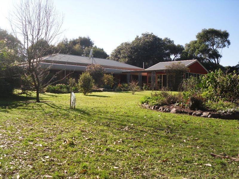530 Lynns Road, Wattle Bank VIC 3995