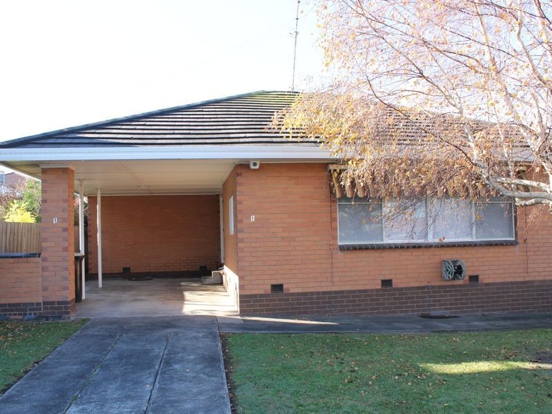 1 Garden Crescent, Inverloch VIC 3996