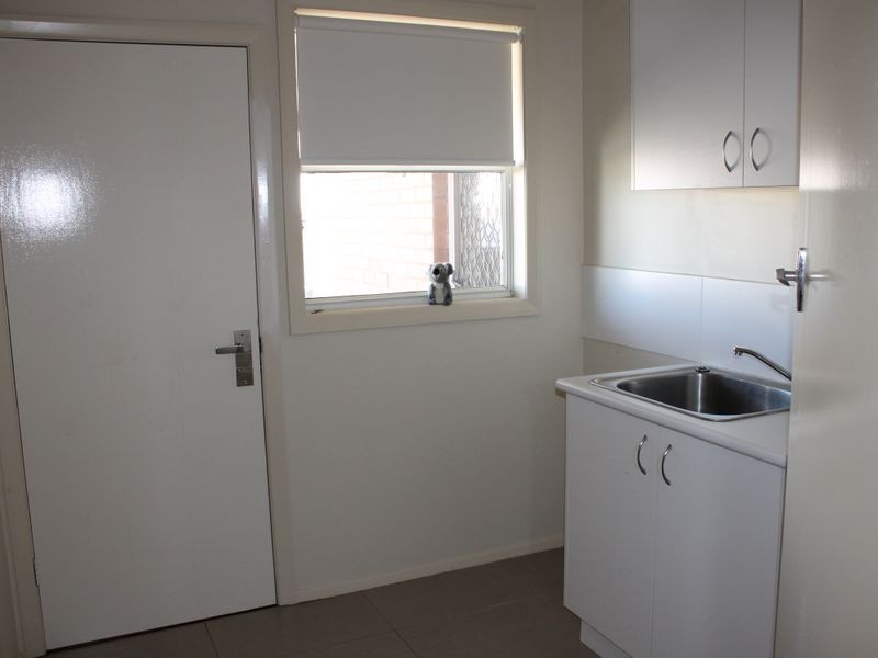 1 Garden Crescent, Inverloch VIC 3996