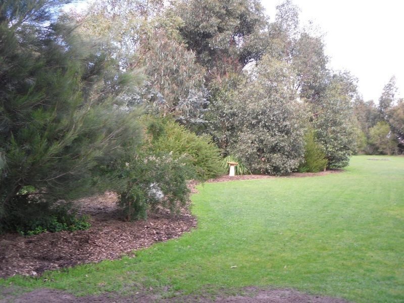 21 Oldens Road, Outtrim VIC 3951