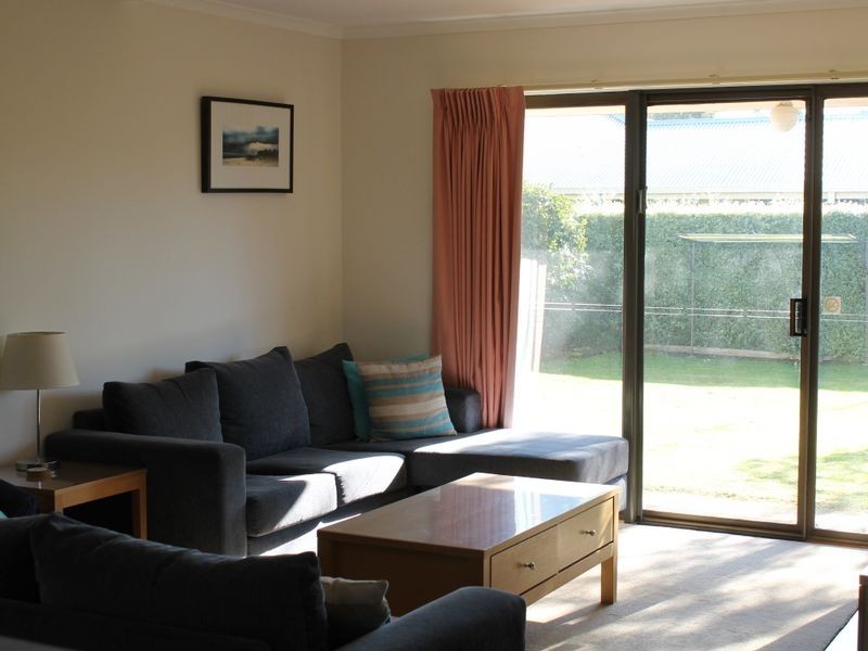 10 Stewart Avenue, Inverloch VIC 3996