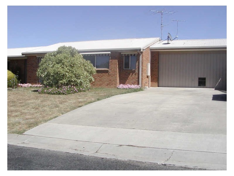 5 Heather Grove, Inverloch VIC 3996