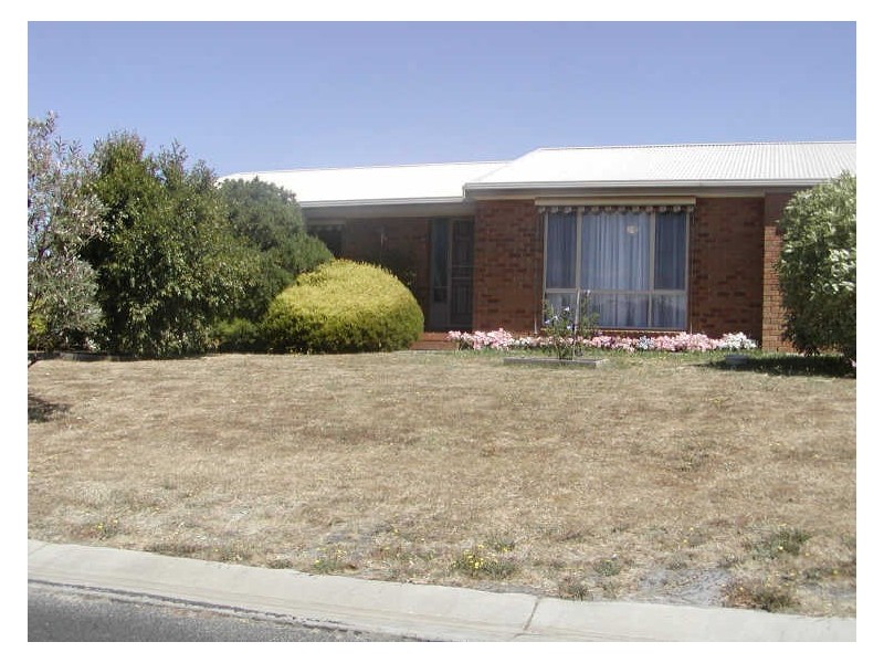 5 Heather Grove, Inverloch VIC 3996