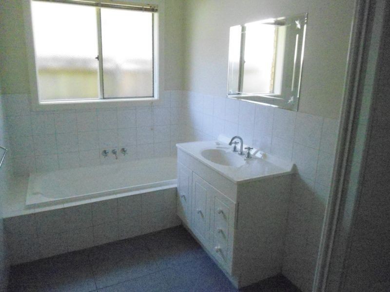 2/20 Powlett Street, Inverloch VIC 3996