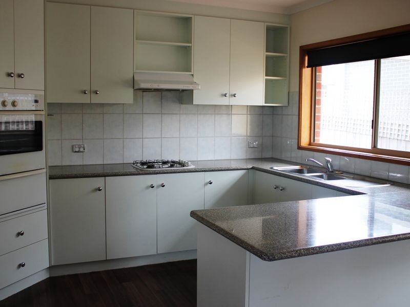 17 Sandymount Avenue, Inverloch VIC 3996