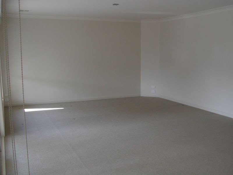 3 Endeavour Place, Inverloch VIC 3996
