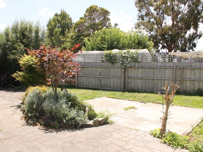 16 Katrina Street, Inverloch VIC 3996