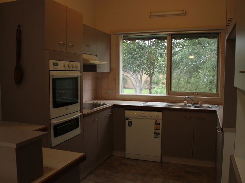 14 Meanderri Drive, Inverloch VIC 3996