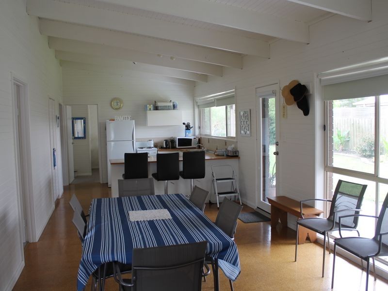 5 Youll Grove, Inverloch VIC 3996