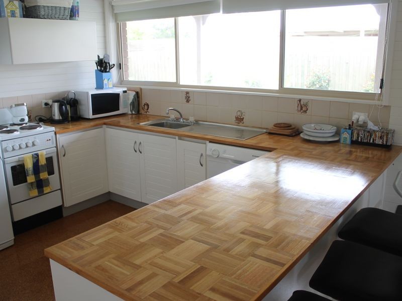 5 Youll Grove, Inverloch VIC 3996