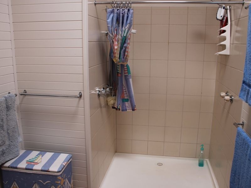 5 Youll Grove, Inverloch VIC 3996