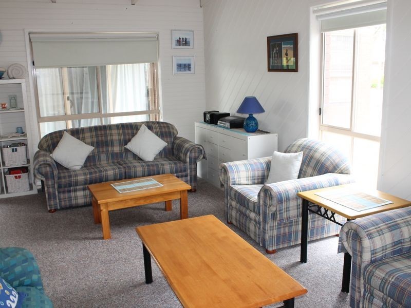 5 Youll Grove, Inverloch VIC 3996