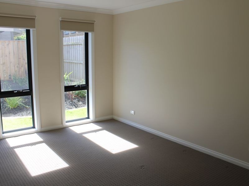 2/6 Russell Street, Inverloch VIC 3996