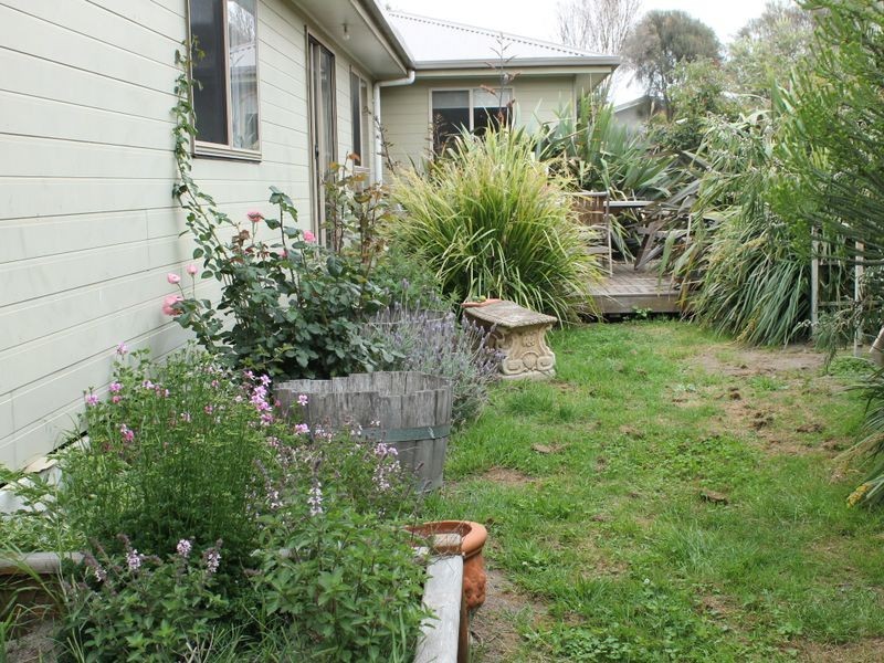 7 The Helm, Inverloch VIC 3996