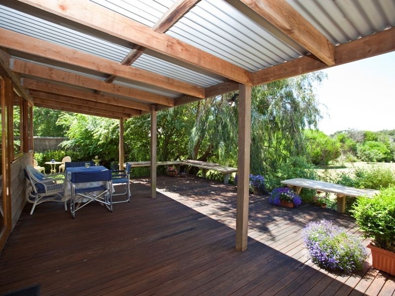 20 Lohr Avenue, Inverloch VIC 3996