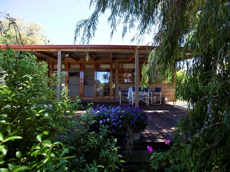 20 Lohr Avenue, Inverloch VIC 3996