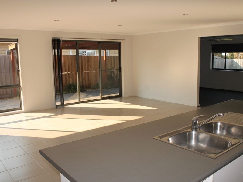 16 Lavender Place, Inverloch VIC 3996